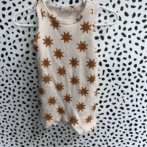 Organic Cotton Waffle Knit Shortie- Spearmint Love EUC 12-18 month